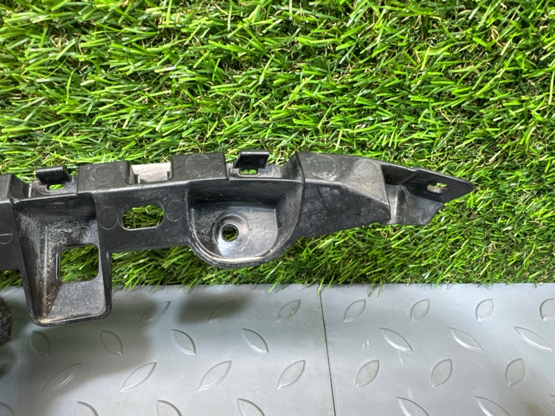 Направляющая бампера, 1100 рублей, Санкт-Петербург