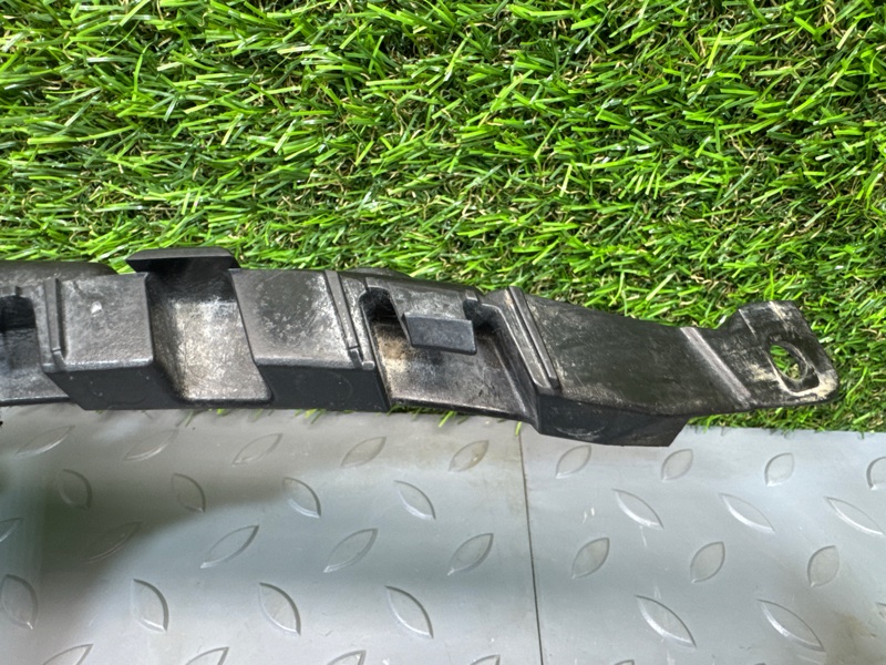 Направляющая бампера, 1100 рублей, Санкт-Петербург