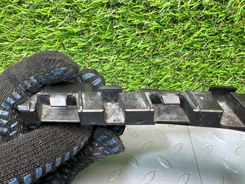 Направляющая бампера, 1100 рублей, Санкт-Петербург