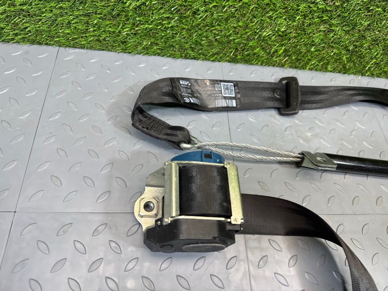 Ремень безопасности с пиропатроном, 5000 рублей, Санкт-Петербург