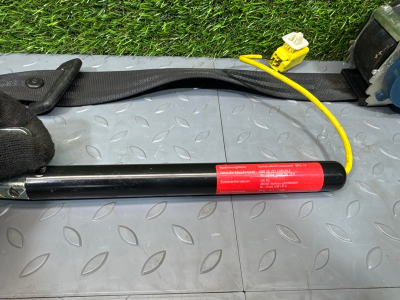 Ремень безопасности с пиропатроном, 5000 рублей, Санкт-Петербург