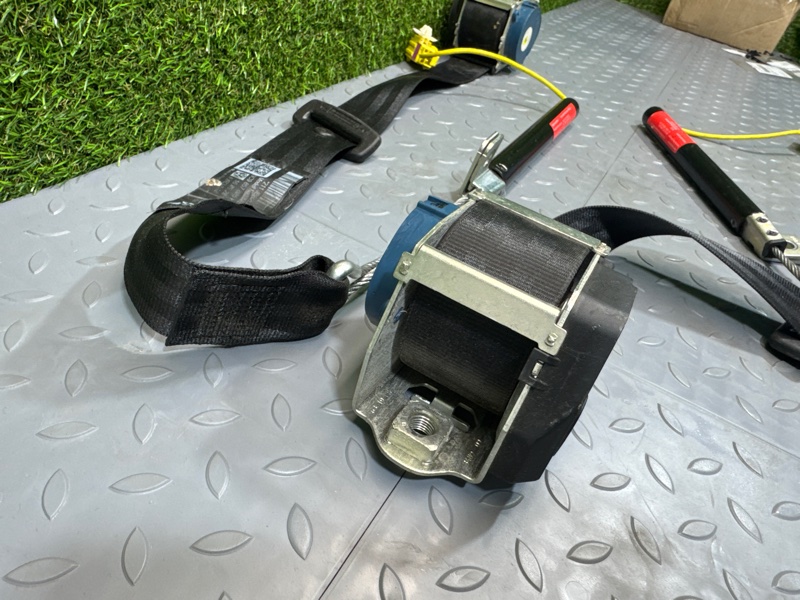 Ремень безопасности с пиропатроном, 5000 рублей, Санкт-Петербург