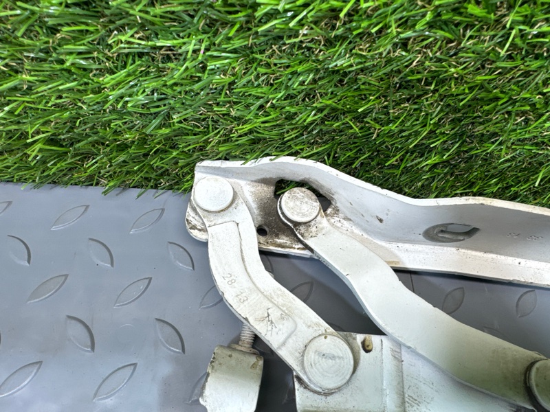 Петля капота, 1000 рублей, Санкт-Петербург