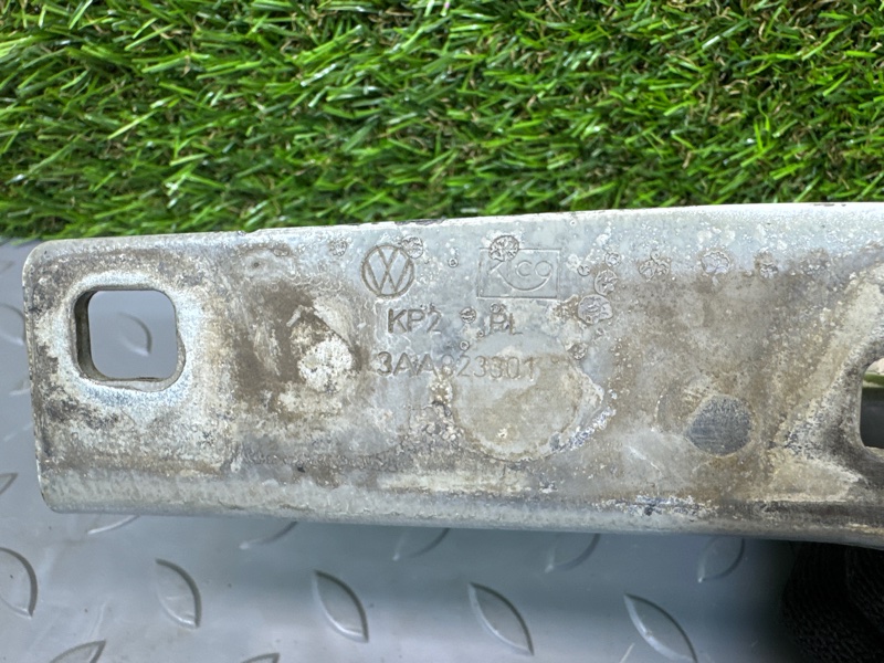 Петля капота, 1000 рублей, Санкт-Петербург