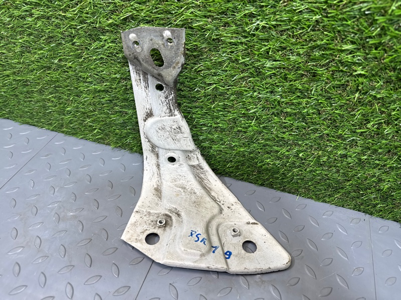 Кронштейн крепления крыла, 1500 рублей, Санкт-Петербург