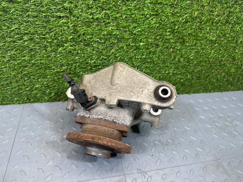 Кулак поворотный, 1500 рублей, Санкт-Петербург