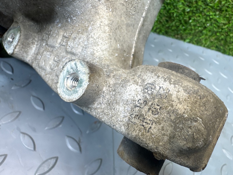 Кулак поворотный, 1500 рублей, Санкт-Петербург