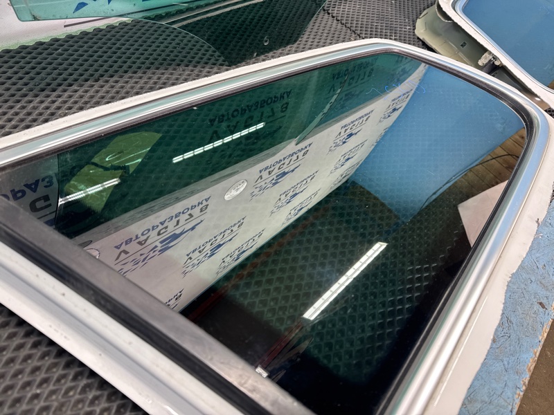 Стекло двери, 10000 рублей, Санкт-Петербург