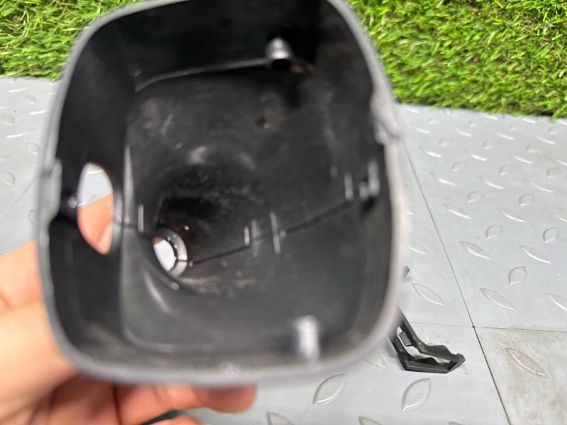 Накладка зеркала, 2000 рублей, Санкт-Петербург