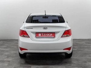 Седан Hyundai Solaris 2016 года, 1000000 рублей, Красноярск