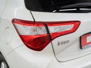 Хетчбэк Toyota Vitz 2019 года, 1080000 рублей, Красноярск