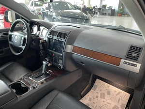 Внедорожник Volkswagen Touareg 2008 года, 1287000 рублей, Солонцы