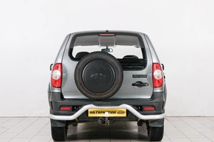 Внедорожник Chevrolet Niva 2011 года, 899000 рублей, Красноярск
