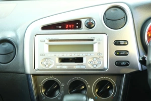 Хетчбэк Toyota Voltz 2002 года, 739000 рублей, Омск
