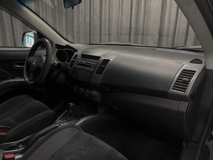 Внедорожник Mitsubishi Outlander 2010 года, 1145000 рублей, Красноярск