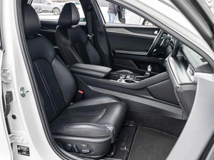 Седан Kia K5 2021 года, 2970000 рублей, Краснодар