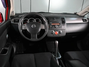Хетчбэк Nissan Tiida 2011 года, 979000 рублей, Аксай