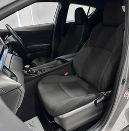 Внедорожник Toyota C-HR 2018 года, 1857000 рублей, Красноярск