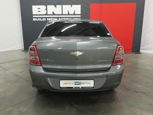 Седан Chevrolet Cobalt 2013 года, 940000 рублей, Курск