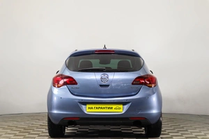 Хетчбэк Opel Astra 2011 года, 769000 рублей, Пермь