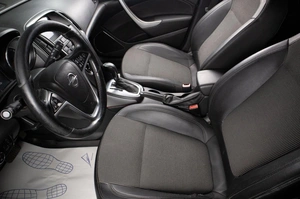 Хетчбэк Opel Astra 2012 года, 559000 рублей, Оренбург
