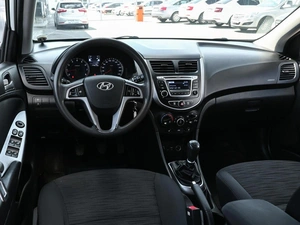 Хетчбэк Hyundai Solaris 2014 года, 930000 рублей, Волгоград