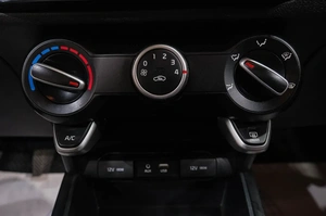 Хетчбэк Kia Rio 2019 года, 1199000 рублей, Новокузнецк