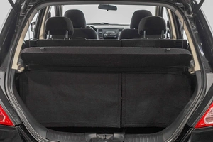 Хетчбэк Nissan Tiida 2012 года, 759000 рублей, Барнаул