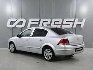 Седан Opel Astra 2010 года, 530000 рублей, Аксай