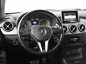 Хетчбэк Mercedes-benz B-класс 2013 года, 1199900 рублей, Казань