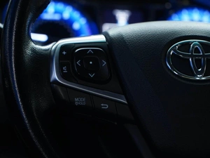 Седан Toyota Camry 2014 года, 1977077 рублей, Москва