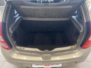 Хэтчбек Renault Sandero 2011 года, 485000 рублей, Орёл