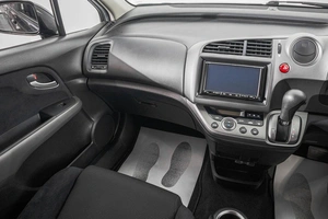 Минивэн Honda Stream 2007 года, 1199000 рублей, Барнаул