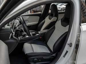 Хетчбэк Mercedes-benz A-класс 2018 года, 2690000 рублей, Краснодар