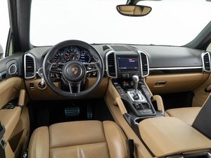 Внедорожник Porsche Cayenne 2015 года, 3698999 рублей, Москва