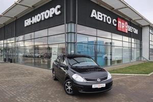 Седан Nissan Tiida 2012 года, 675000 рублей, Мирное