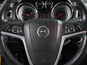 Хетчбэк Opel Astra GTC 2011 года, 869000 рублей, Аксай