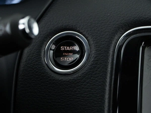 Седан Jaguar XJ 2014 года, 2669900 рублей, Москва