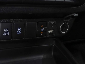 Пикап Toyota Hilux 2017 года, 3999000 рублей, Ростов-на-Дону