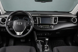Внедорожник Toyota RAV4 2017 года, 2869000 рублей, Челябинск