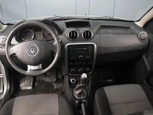 Внедорожник Renault Duster 2013 года, 950000 рублей, Омск