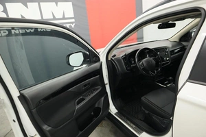 Внедорожник Mitsubishi Outlander 2021 года, 2450000 рублей, Курск