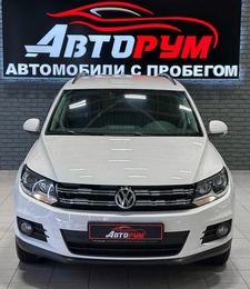 Внедорожник Volkswagen Tiguan 2013 года, 1327000 рублей, Красноярск