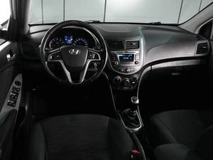 Седан Hyundai Solaris 2014 года, 919000 рублей, Аксай