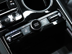 Седан Kia K5 2020 года, 2650000 рублей, Красноярск