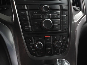 Хетчбэк Opel Astra 2012 года, 869000 рублей, Минеральные Воды