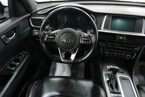 Седан Kia Optima 2018 года, 2159000 рублей, Омск