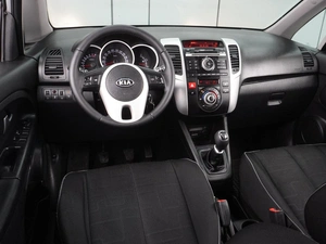 Минивэн Kia Venga 2011 года, 729000 рублей, Воронеж