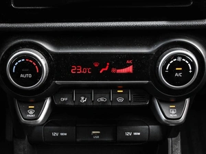 Седан Kia Rio 2022 года, 2049000 рублей, Кирилловка