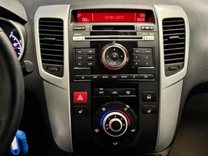 Минивэн Kia Venga 2011 года, 897000 рублей, Красноярск